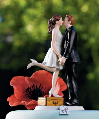 "A Kiss and We're Off!" Figurine